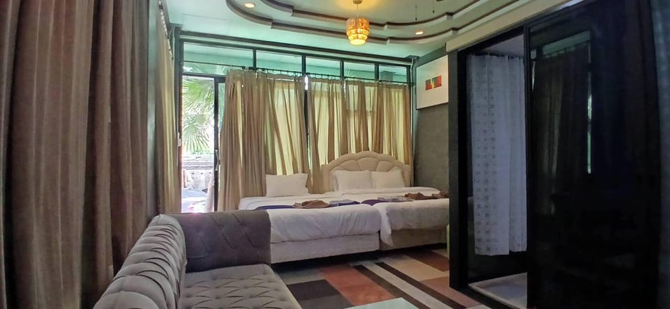 Family Studio Suite, Hill View | Free WiFi