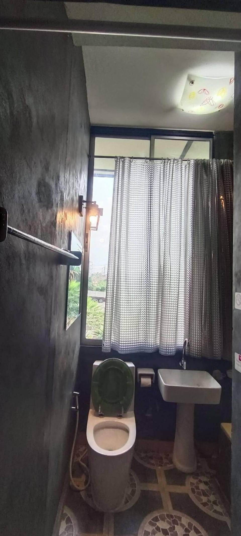 Deluxe Single Room, Mountain View | Free WiFi