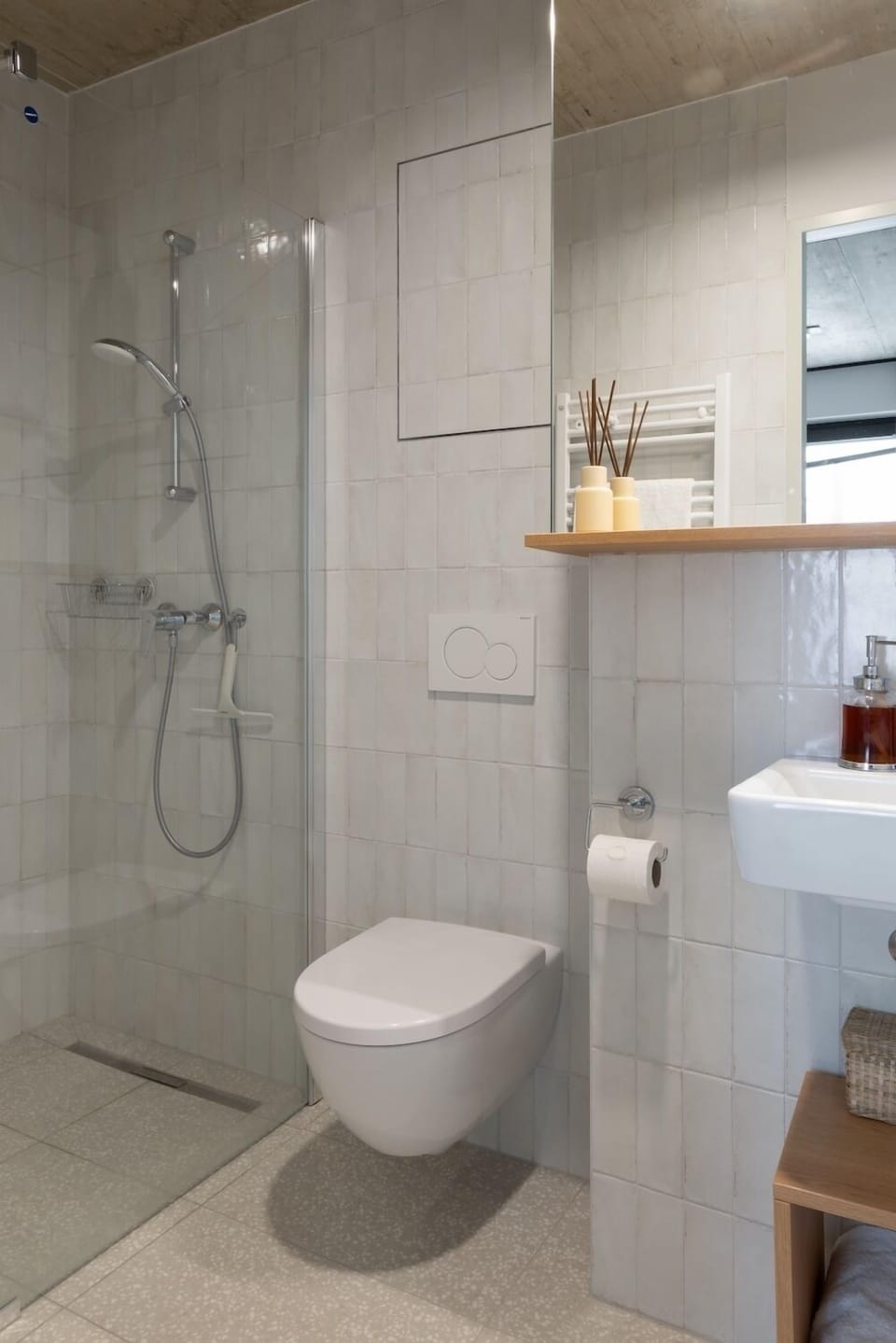 Superior Apartment, Non Smoking, Balcony | Bathroom | Shower, hair dryer, towels, soap