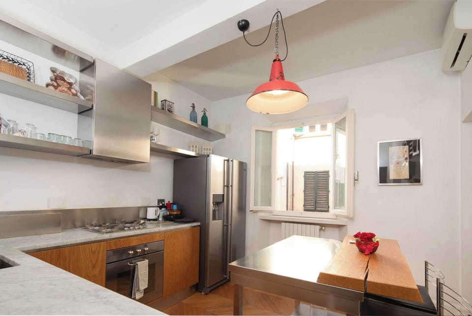 Cozy and functional dining area