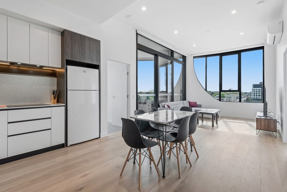 Apartment | Dining