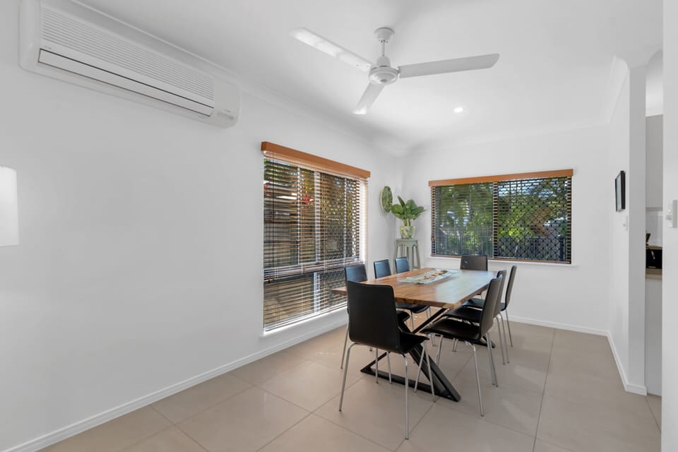 Apartment | Dining