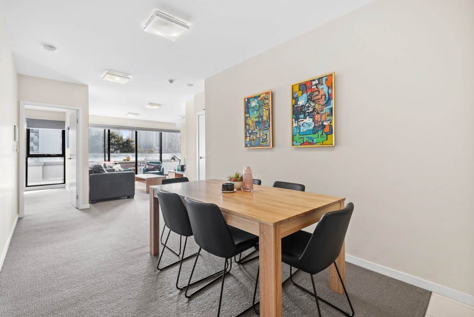 Apartment | Dining
