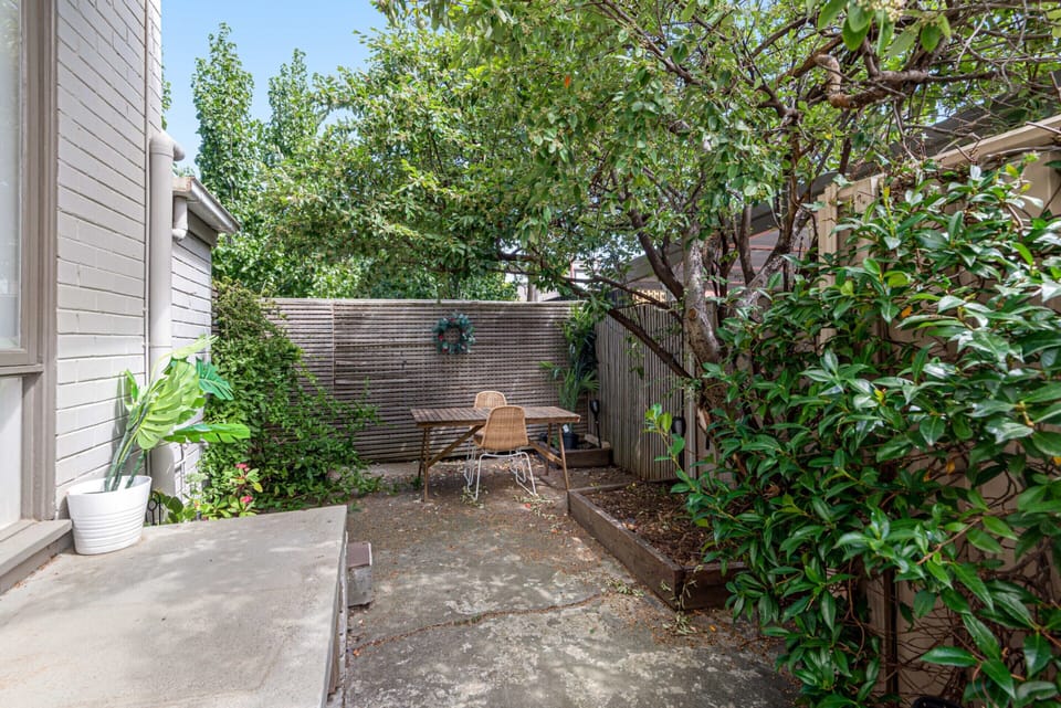 Apartment | Outdoor dining