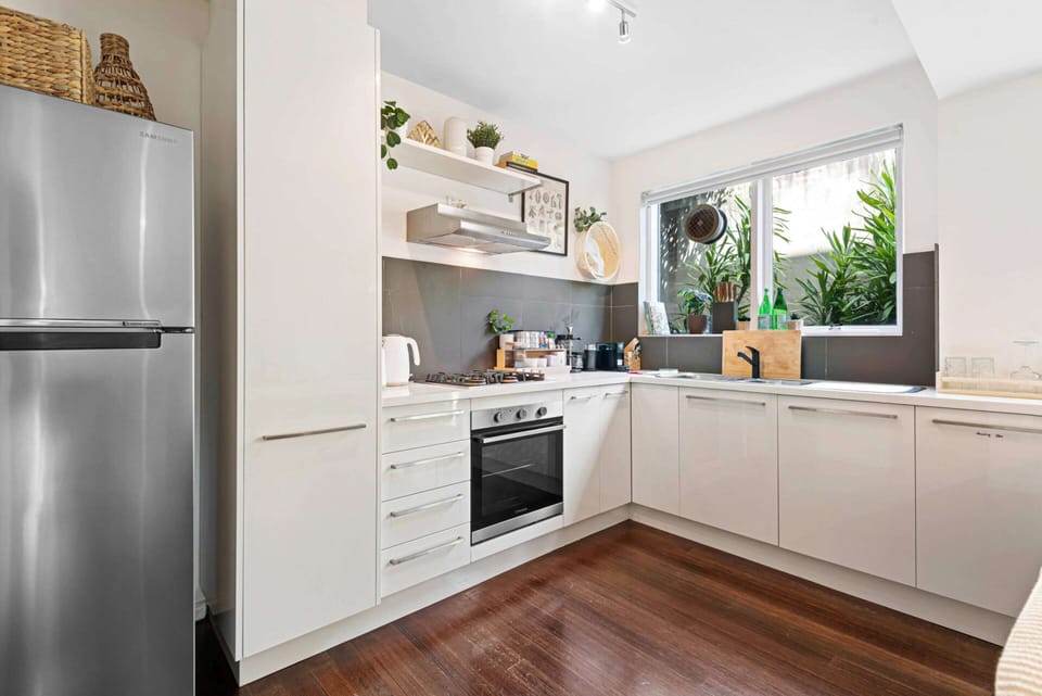 Apartment | Private kitchen | Cookware/dishes/utensils