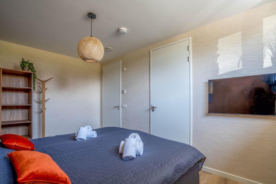 Villa | 4 bedrooms, individually furnished, iron/ironing board, bed sheets
