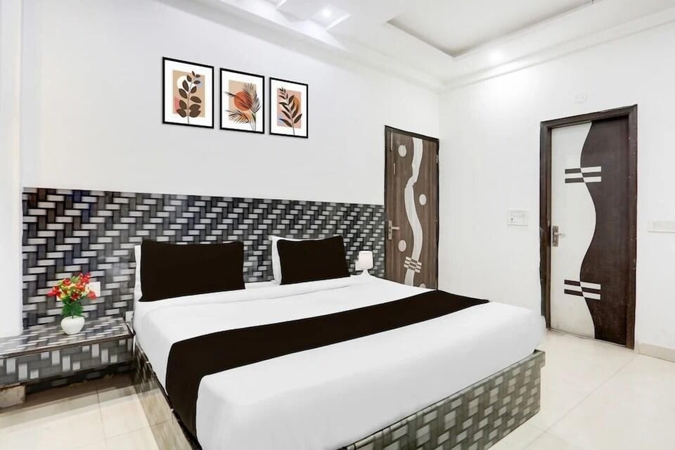 Deluxe Double or Twin Room | WiFi (free)