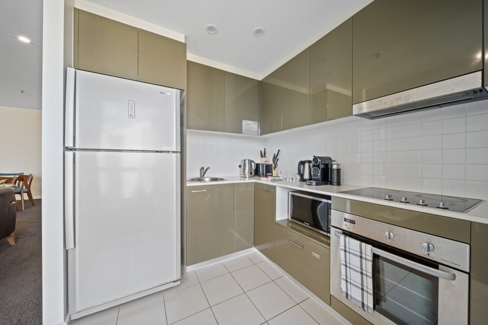 Apartment | Private kitchen | Cookware/dishes/utensils