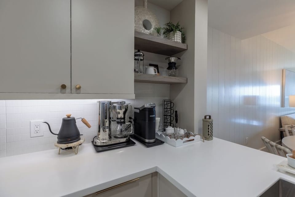 Kitchen Amenities