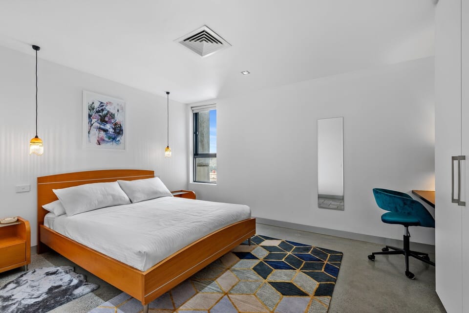 Apartment | 2 bedrooms, laptop workspace, iron/ironing board, bed sheets
