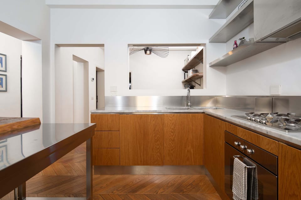 House | 2 bedrooms, desk, Internet