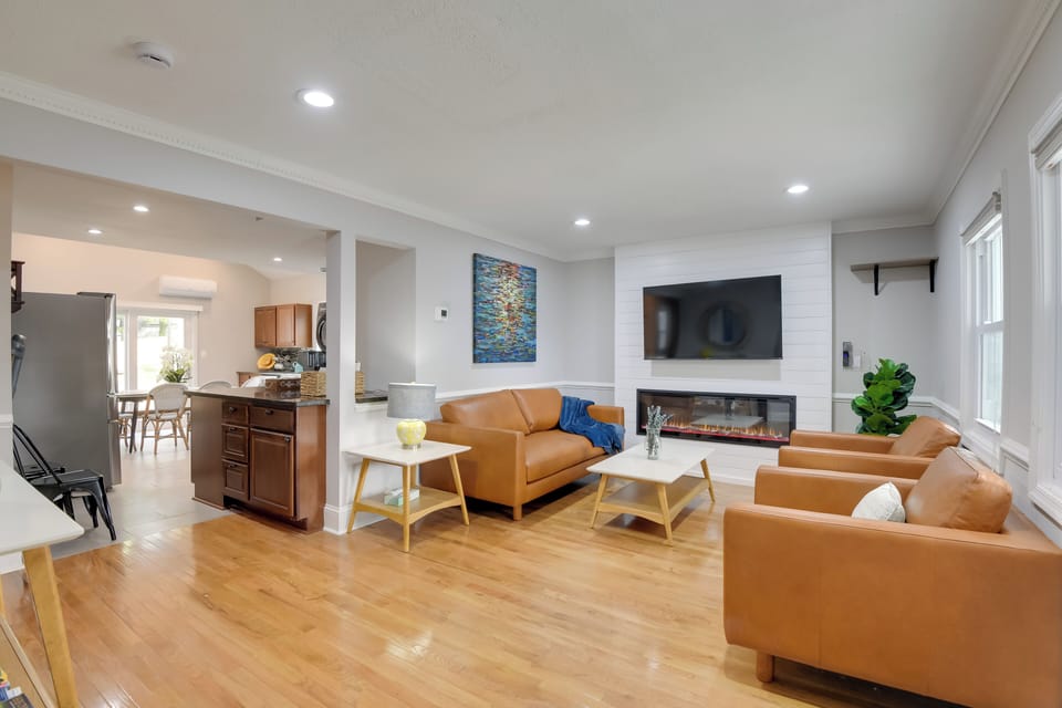 House (4 Bedrooms) | Front of property