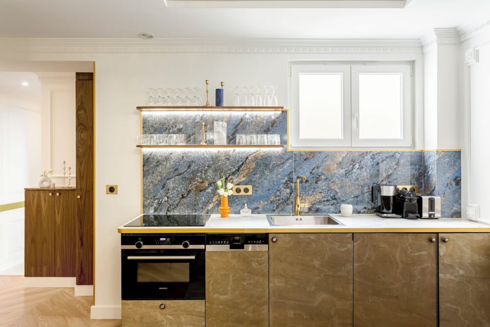 Apartment | Private kitchen | Fridge, microwave, oven, stovetop