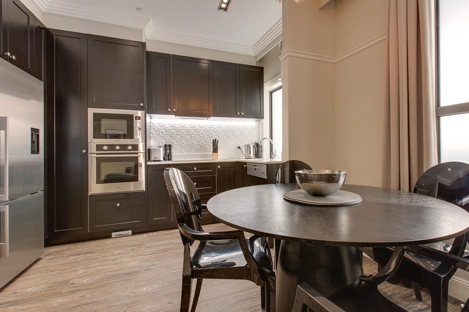 Apartment | Dining