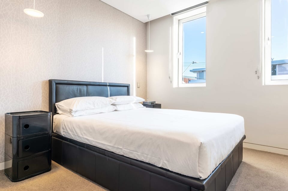 Apartment | 1 bedroom, iron/ironing board, bed sheets