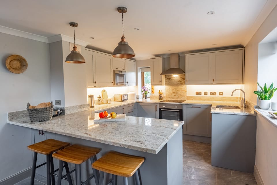 Annie's Cottage, Sharrington: Well-equipped kitchen/ breakfast room