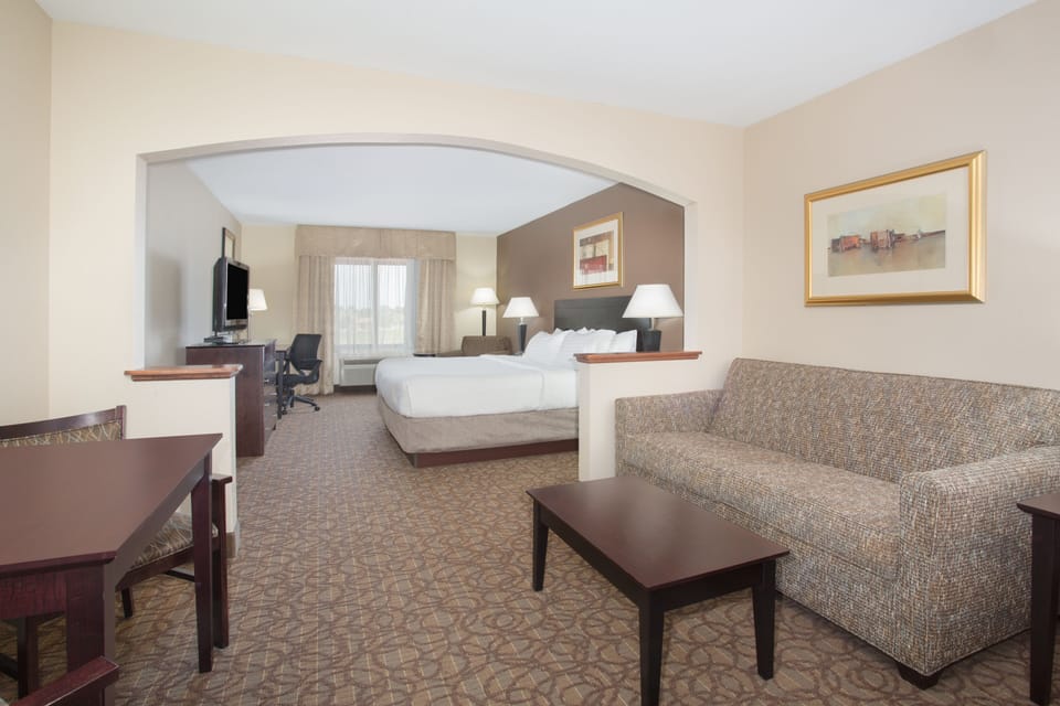 Premium bedding, pillowtop beds, desk, laptop workspace