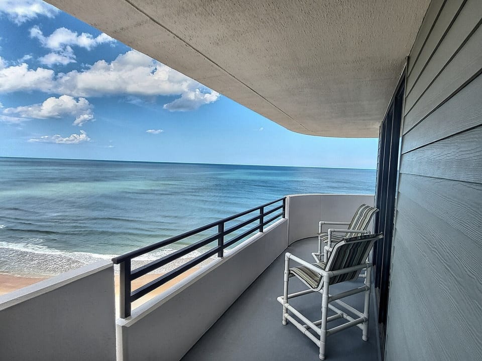 Amazing oceanfront balcony views