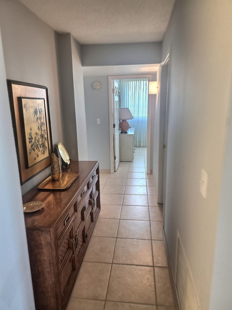 Hall to guest bedrooms and bath