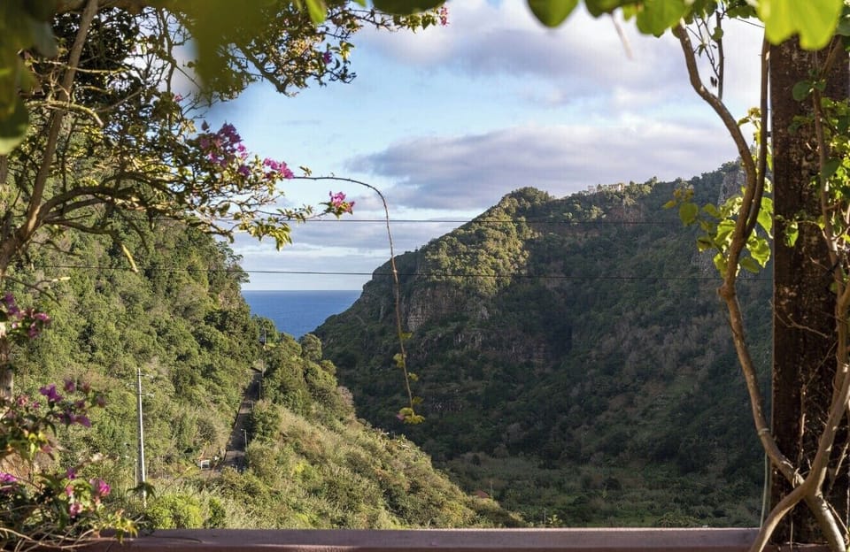 Vistas da casa da Fajã Alta