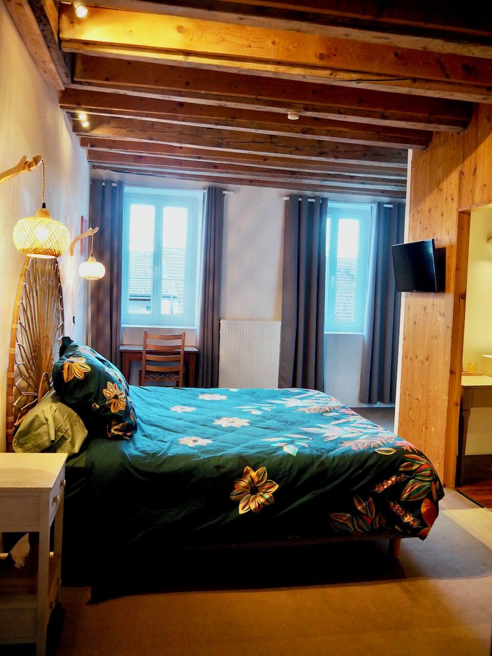 Comfort Double or Twin Room | Blackout drapes, iron/ironing board, free WiFi