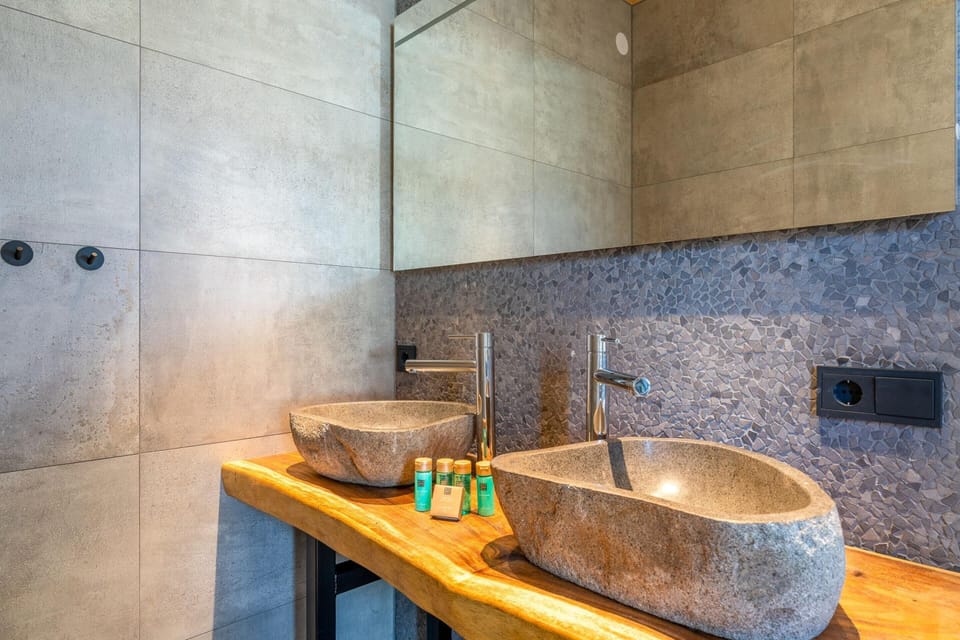 Stylish Overnight Stay With a hot tub and Atmospheric Fireplace Villa in De Koog