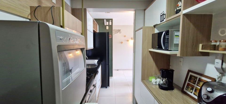 Basic Apartment | Private kitchen | Fridge, microwave, oven, stovetop