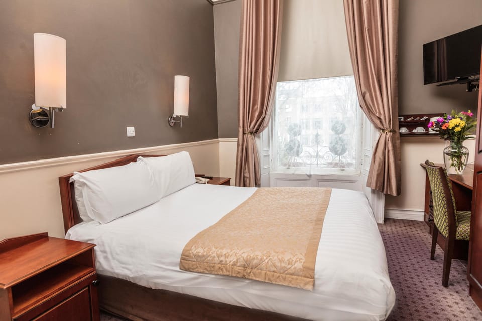 Standard Double Room, 1 Double Bed | Desk, blackout drapes, free WiFi, bed sheets