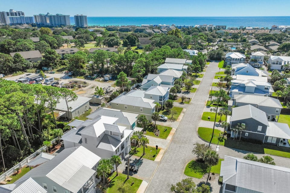 House, Multiple Beds (Scattered, Smothered, & Covered) | Aerial view