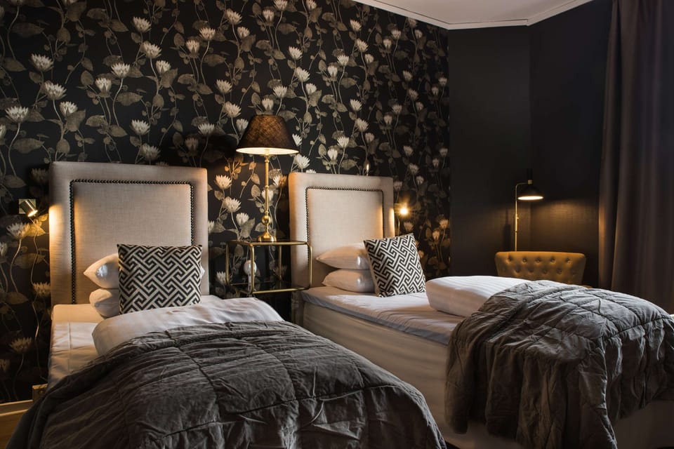 Superior Room, 2 Twin Beds, Non Smoking | Individually decorated, individually furnished, desk, laptop workspace