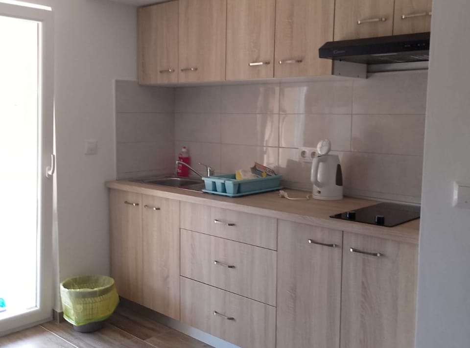 Apartment (Two Bedroom Apartment With Terrace) | Private kitchen | Fridge