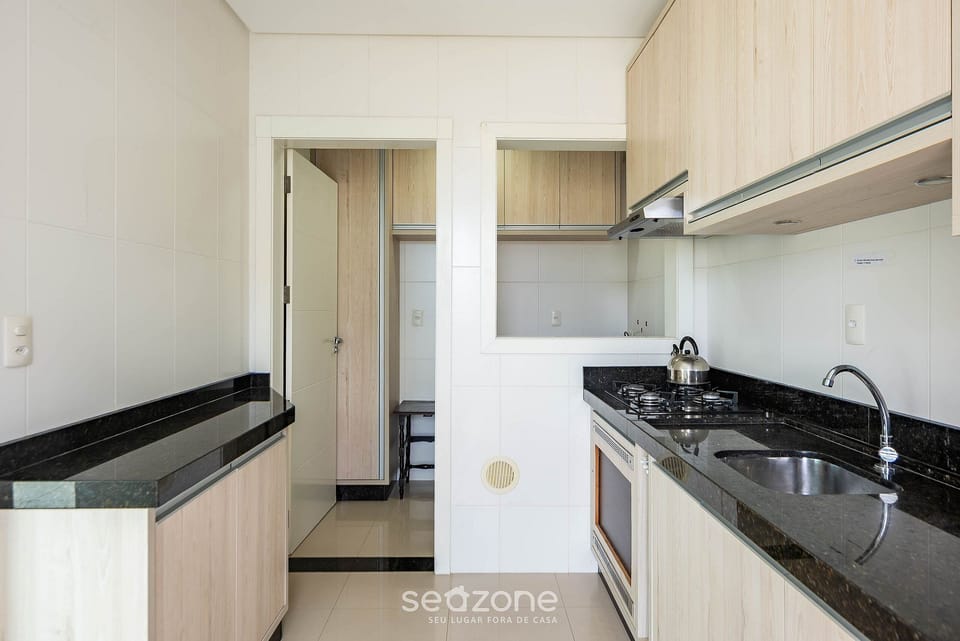 Basic Apartment | Private kitchen | Cookware/dishes/utensils