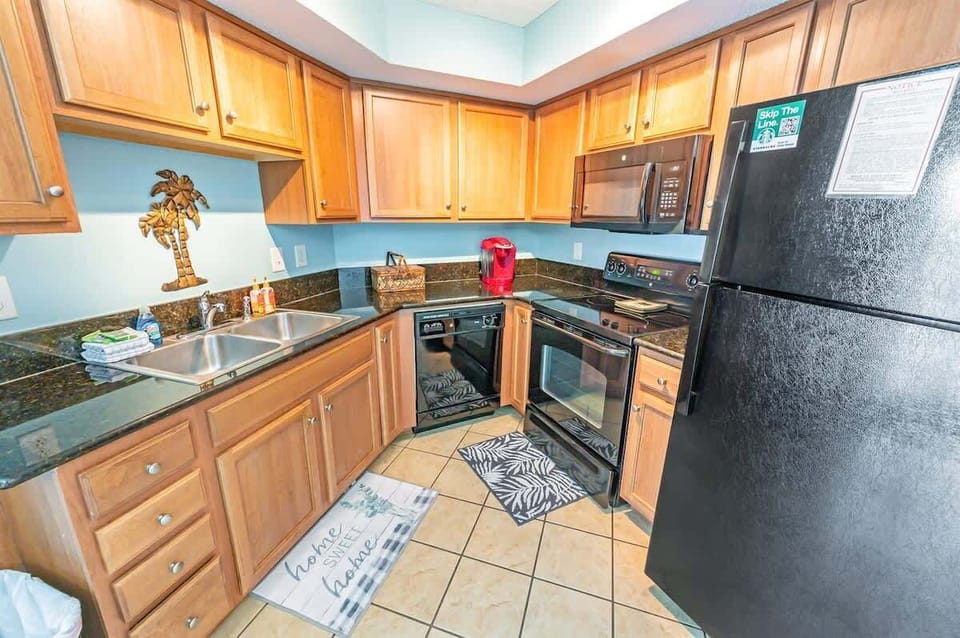 Large Kitchen Area