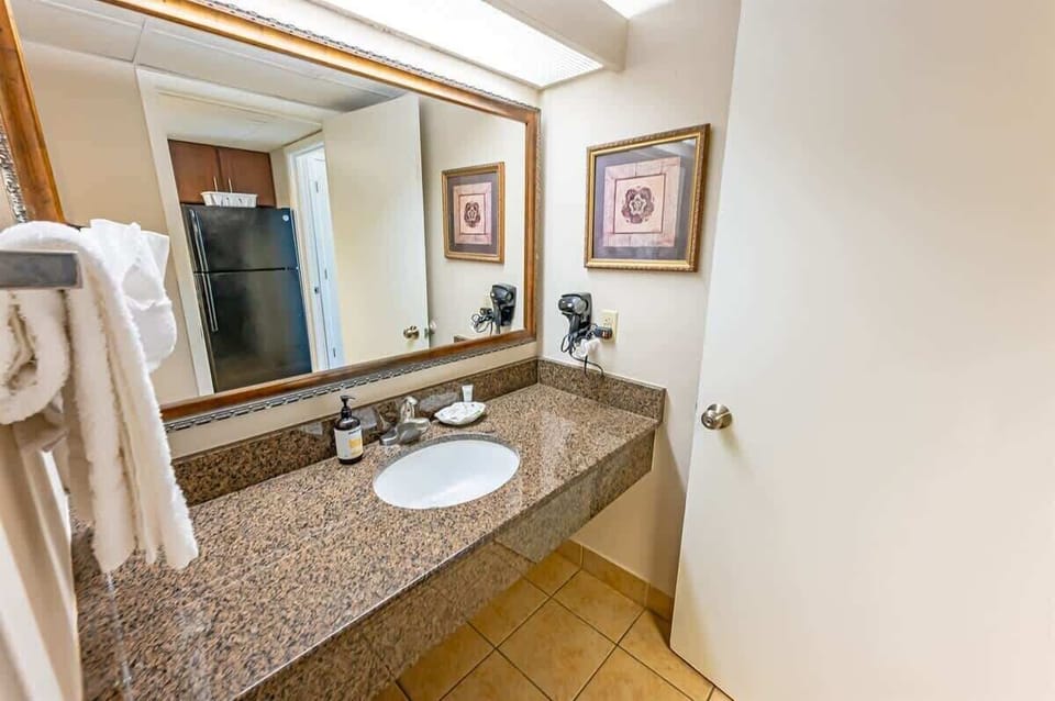 Amazing Private Bathroom