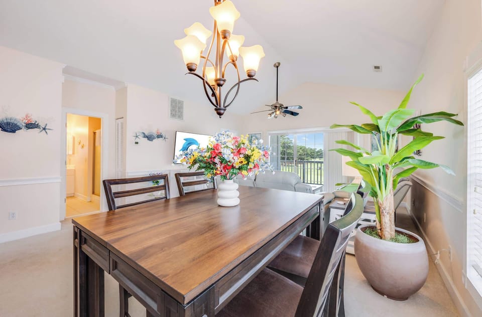 Dining Area for Family Meals 🍽️
