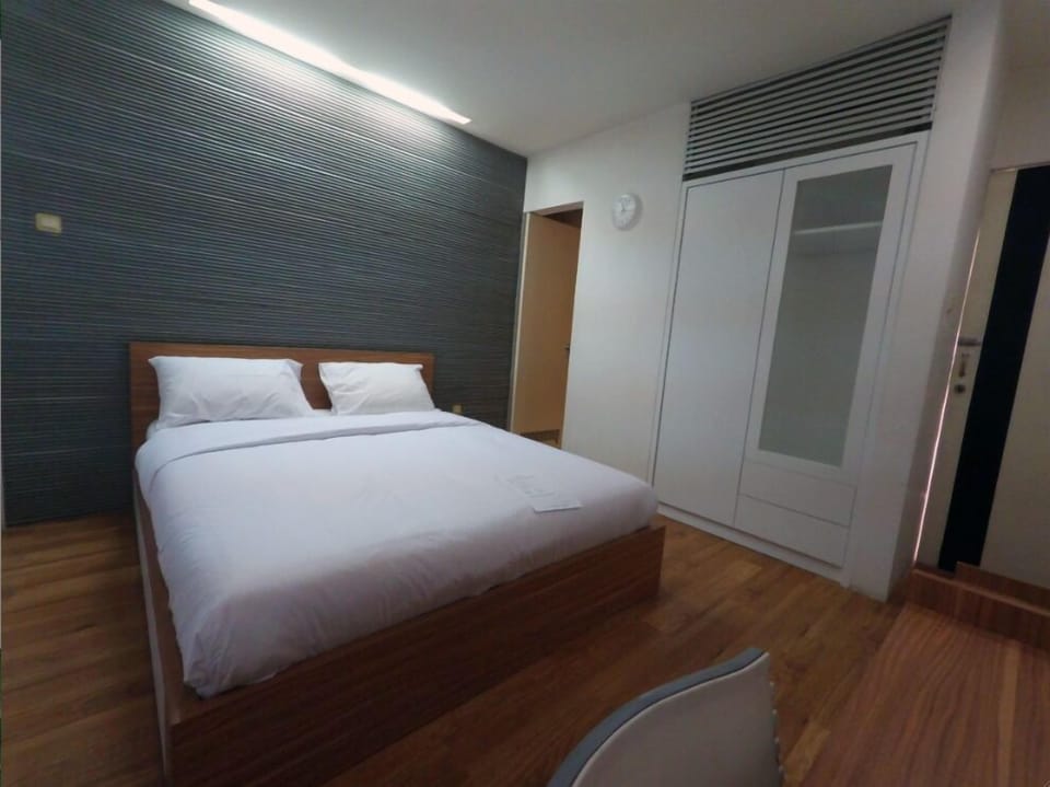 Standard Room | Egyptian cotton sheets, premium bedding, individually decorated, desk