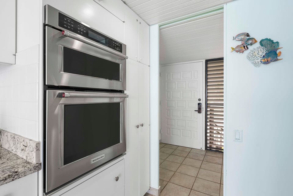 Condo, Multiple Beds, Lanai, Ocean View (Hale Pohaku 5) | Interior