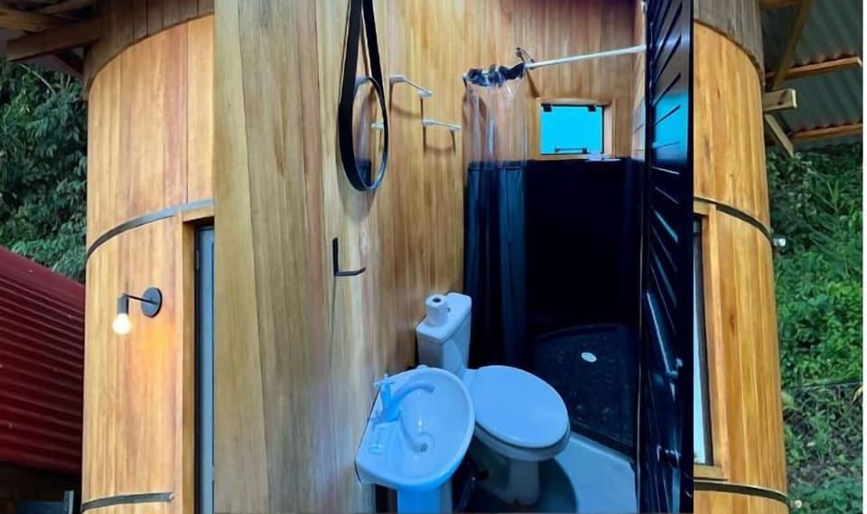 Comfort Twin Room | Bathroom