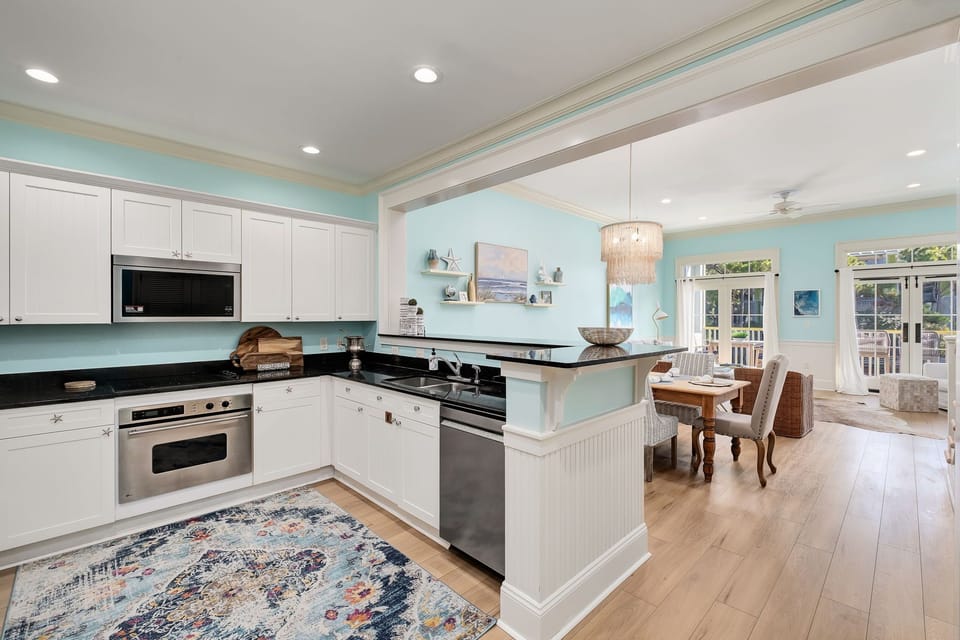 Kitchen with Island Bar