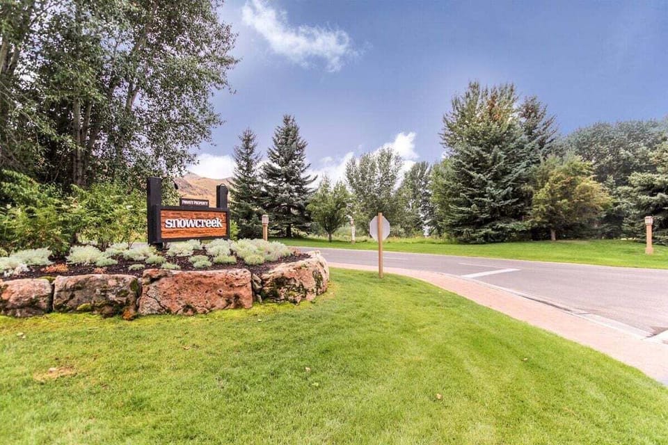 Snow Creek Condo