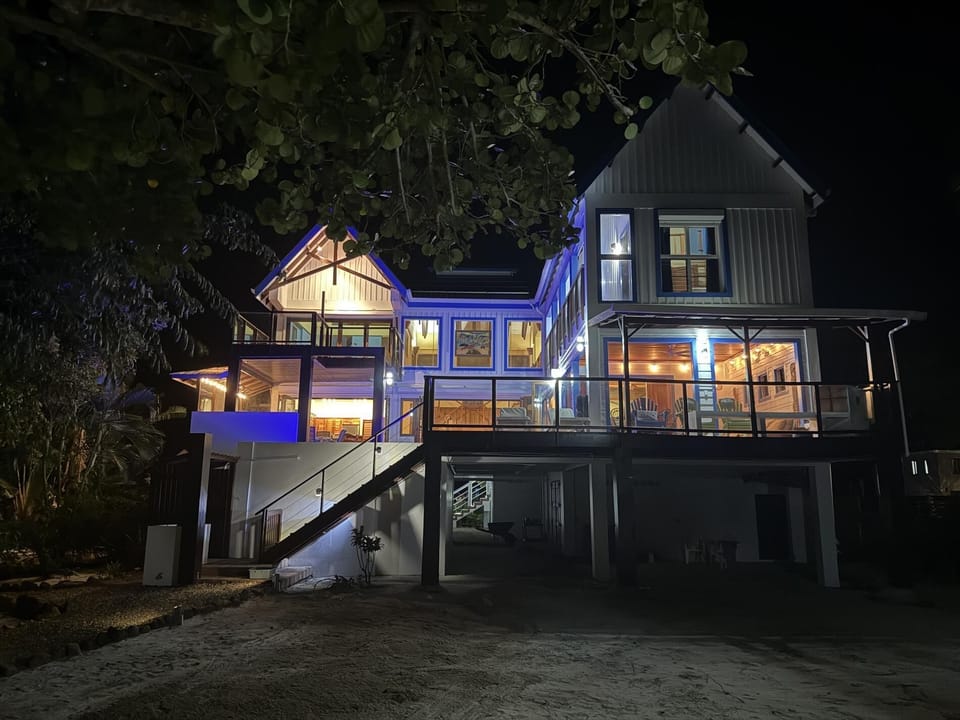 Casa Corazón - 6BR Beach Villa with Pool & Pier (5015)