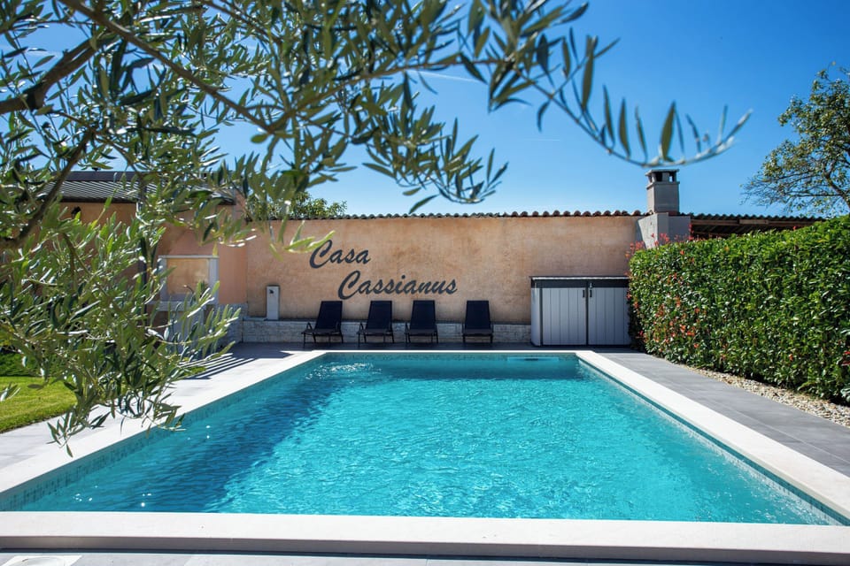 Private Pool