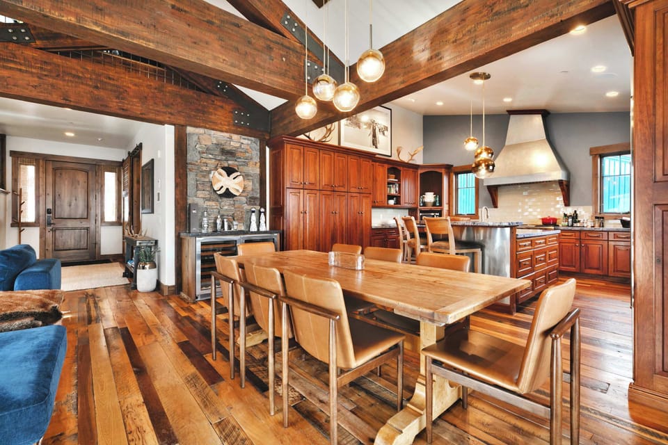 Dining area (main floor): Seating for 10, adjacent to kitchen