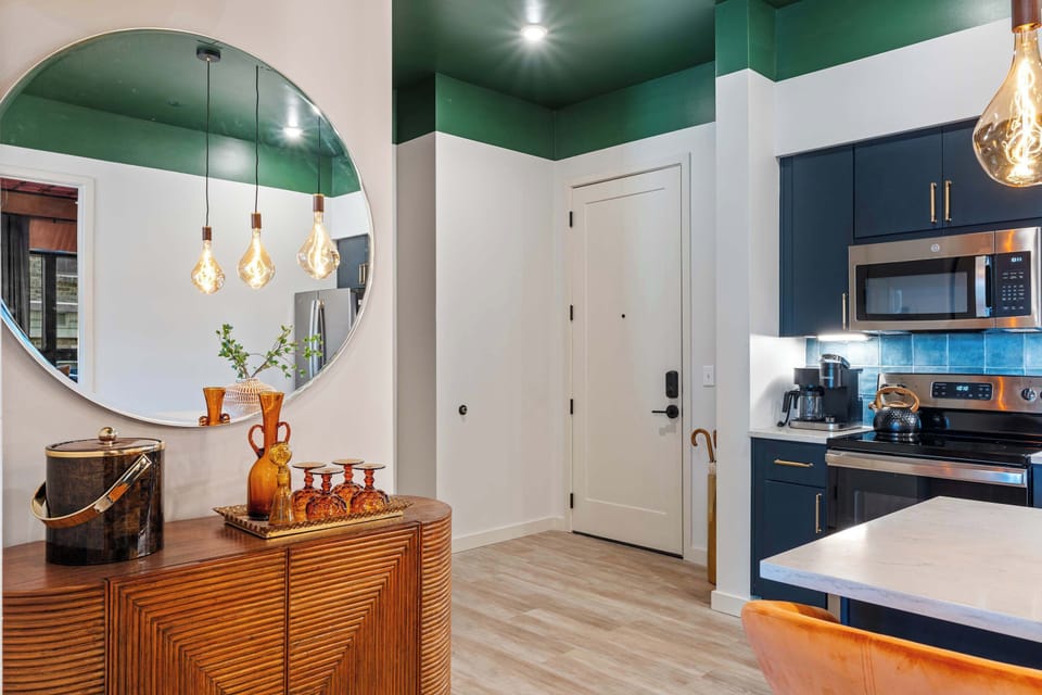Take good memories home along with clean clothes thanks to our in-home washer and dryer.