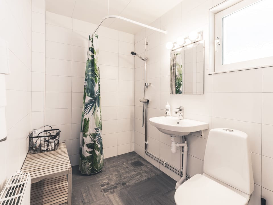 Double or Twin Room, Shared Bathroom | Bathroom | Towels