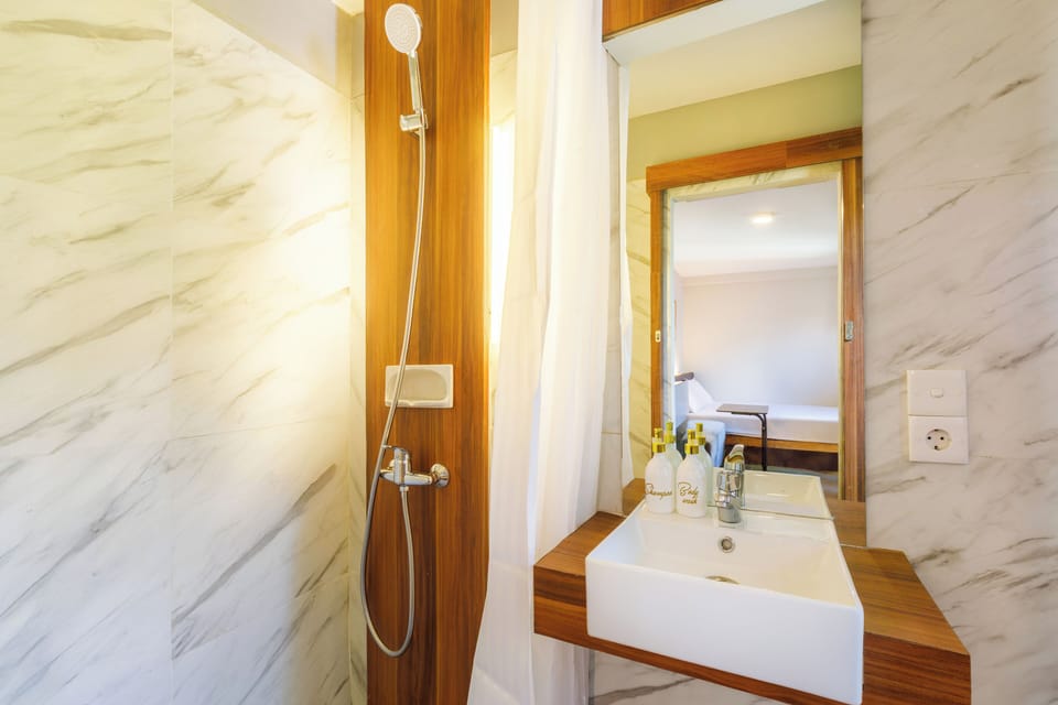 Double Room, Garden View | Bathroom | Bidet