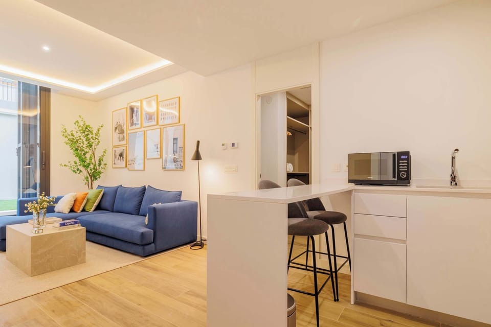 Studio apartment layout.