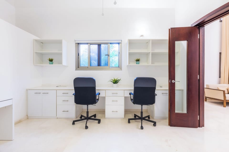 Villa, Golf View | In-room business center