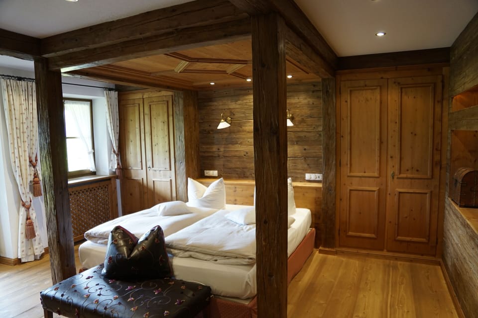 Studio Suite | Soundproofing, free WiFi, bed sheets