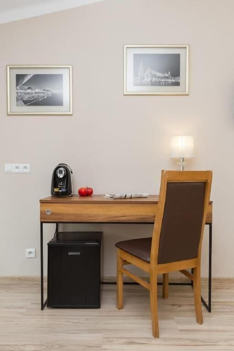 Down comforters, minibar, in-room safe, desk